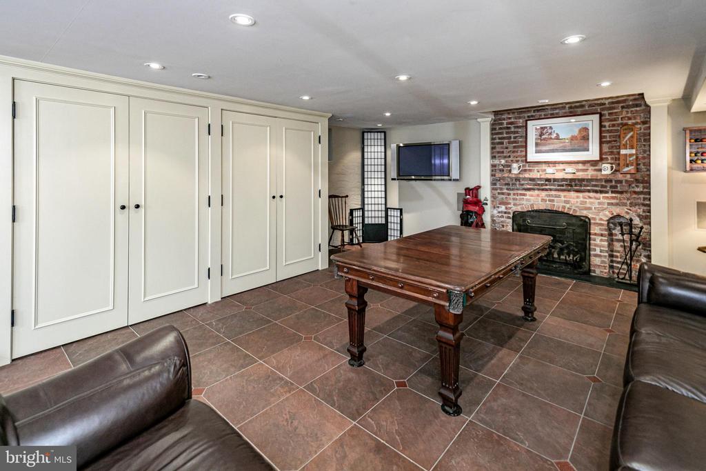 155 HODGE ROAD