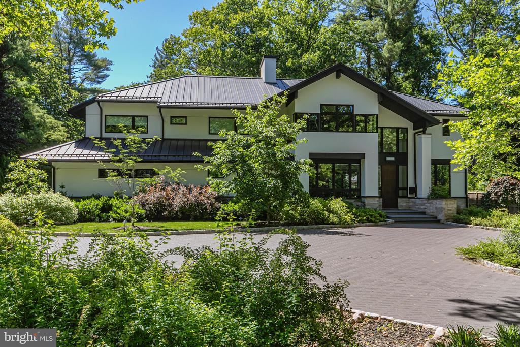 44 ARMOUR ROAD