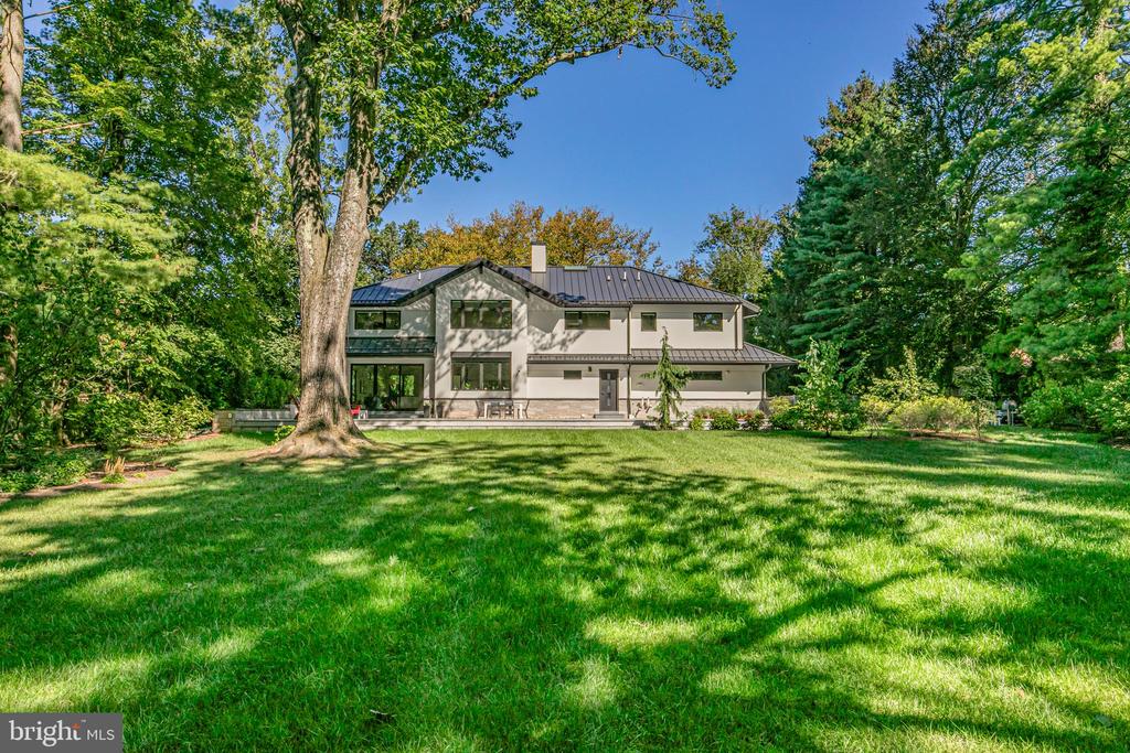 44 ARMOUR ROAD