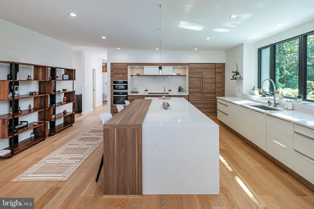 44 ARMOUR ROAD