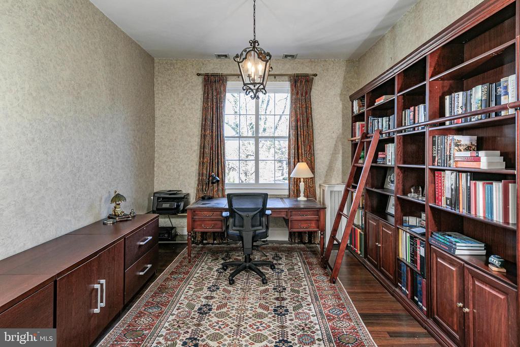 240 LIBRARY PLACE
