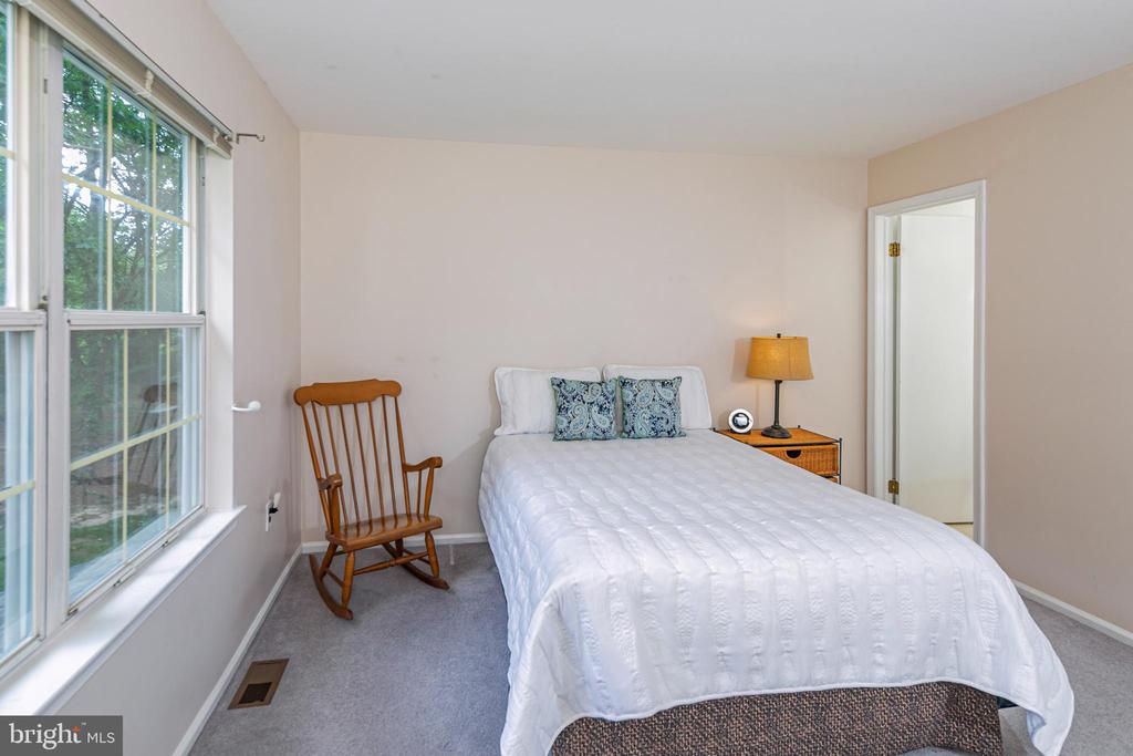 11 ABELIA COURT