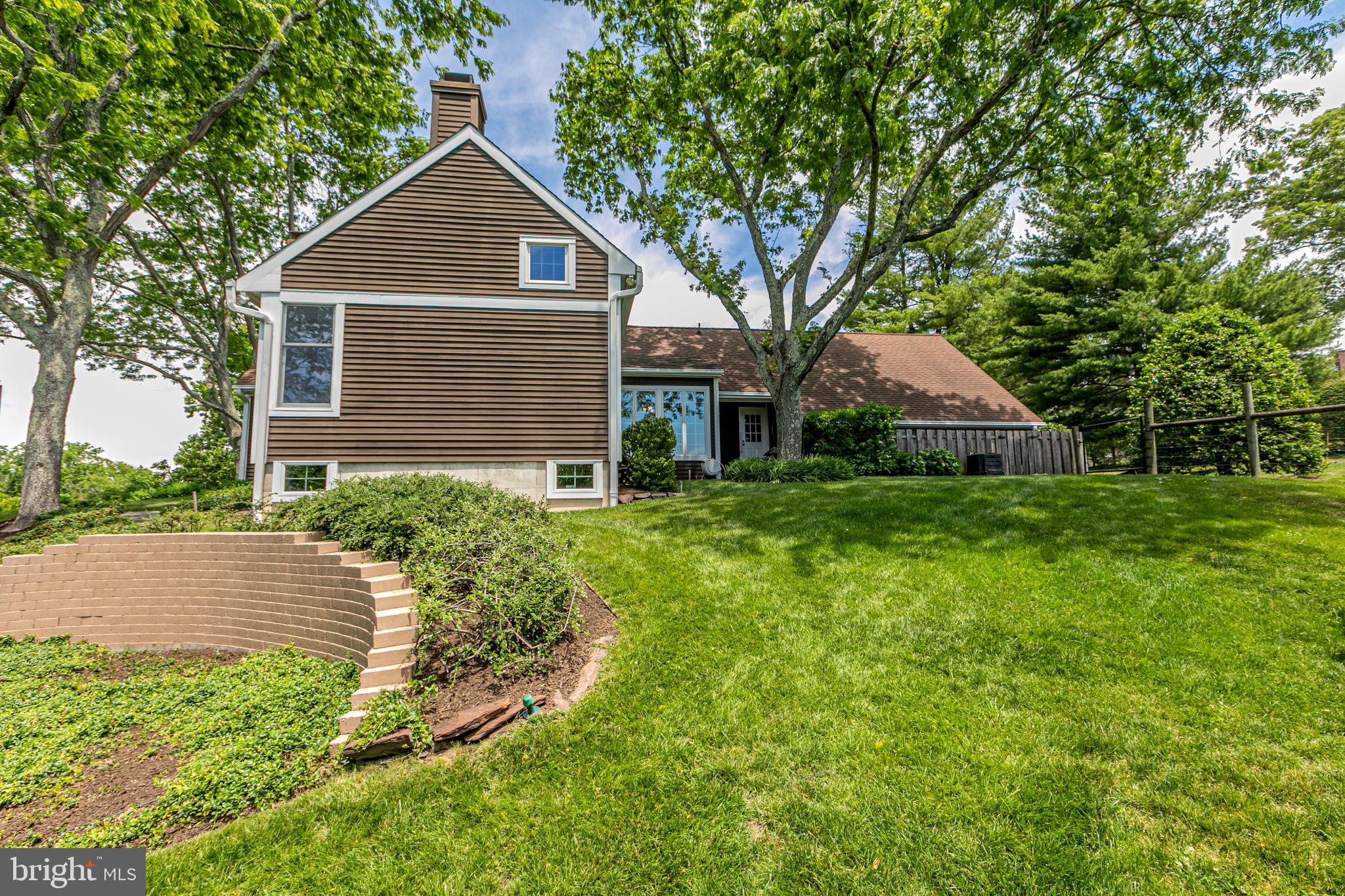 48 GLEN DRIVE