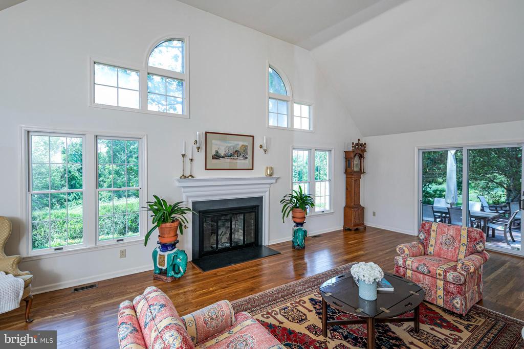 48 GLEN DRIVE