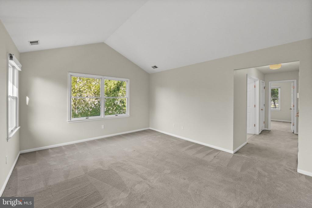 4 Princeville Ct