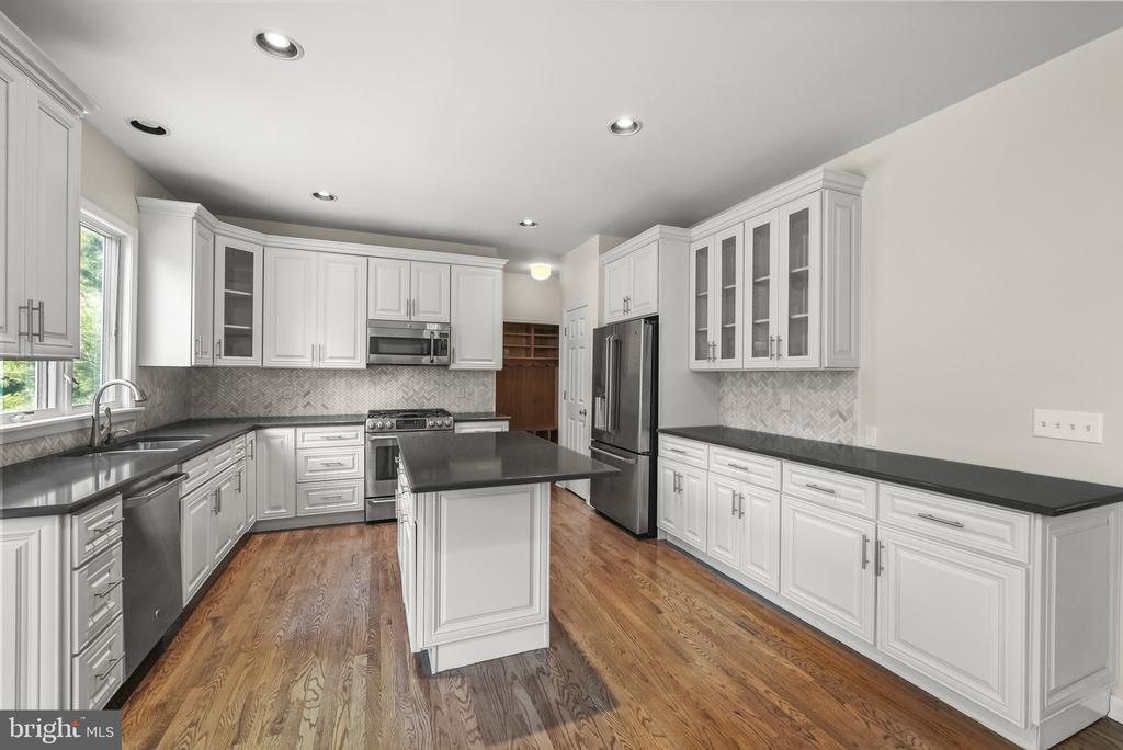 4 Princeville Ct