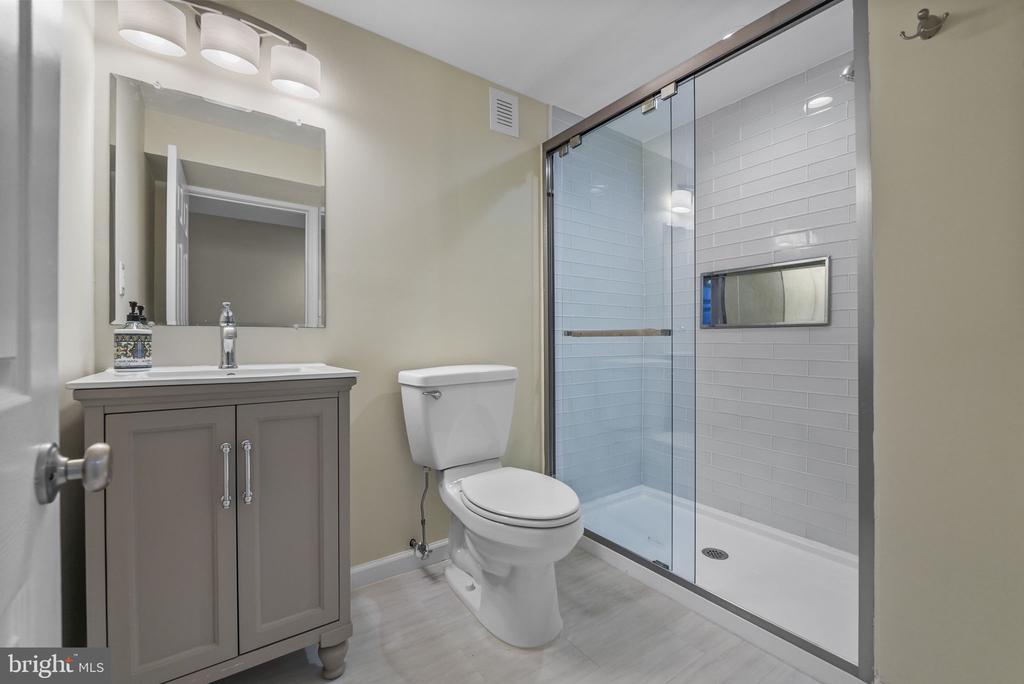 4 Princeville Ct