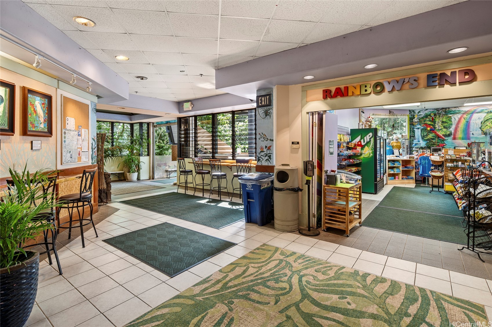 3737 Manoa Road