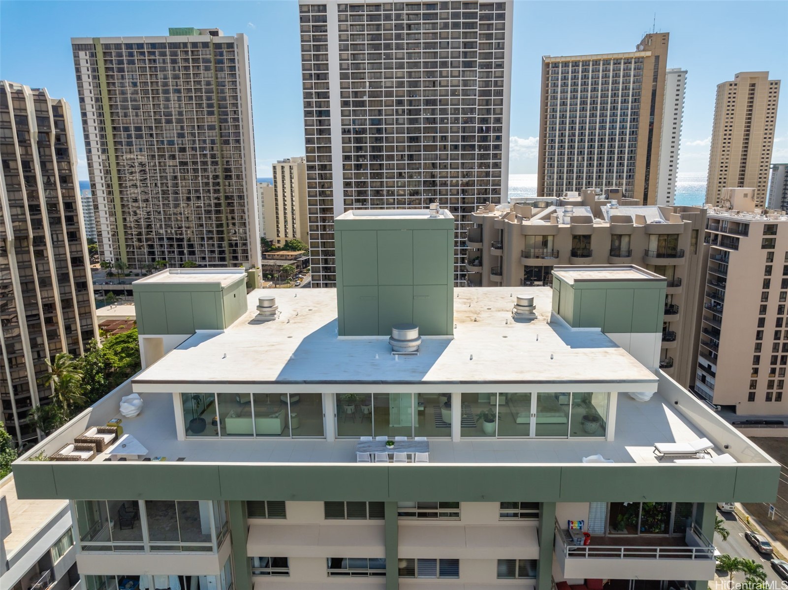 2533 Ala Wai Boulevard PH
