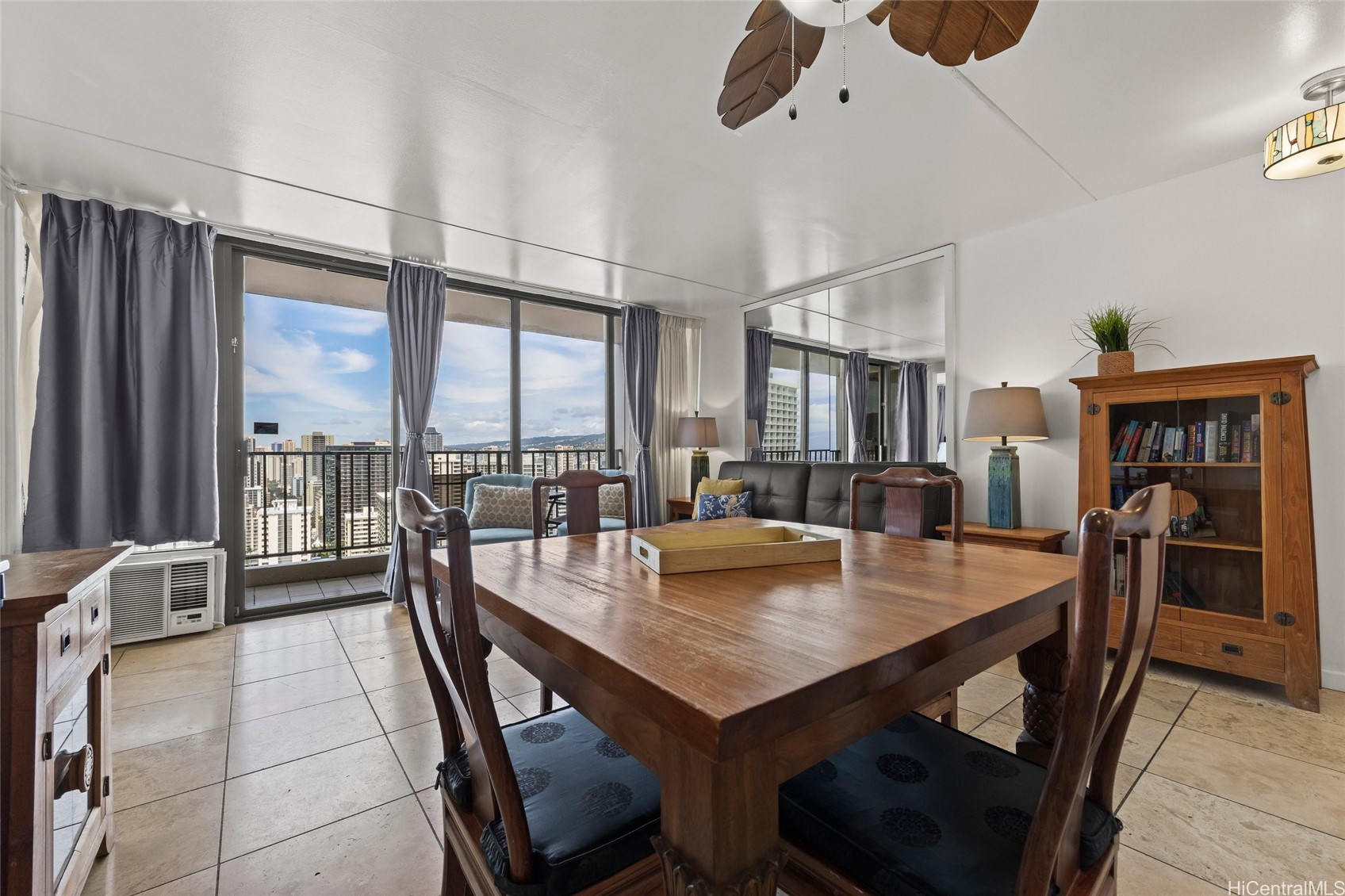 201 Ohua Avenue I-3204