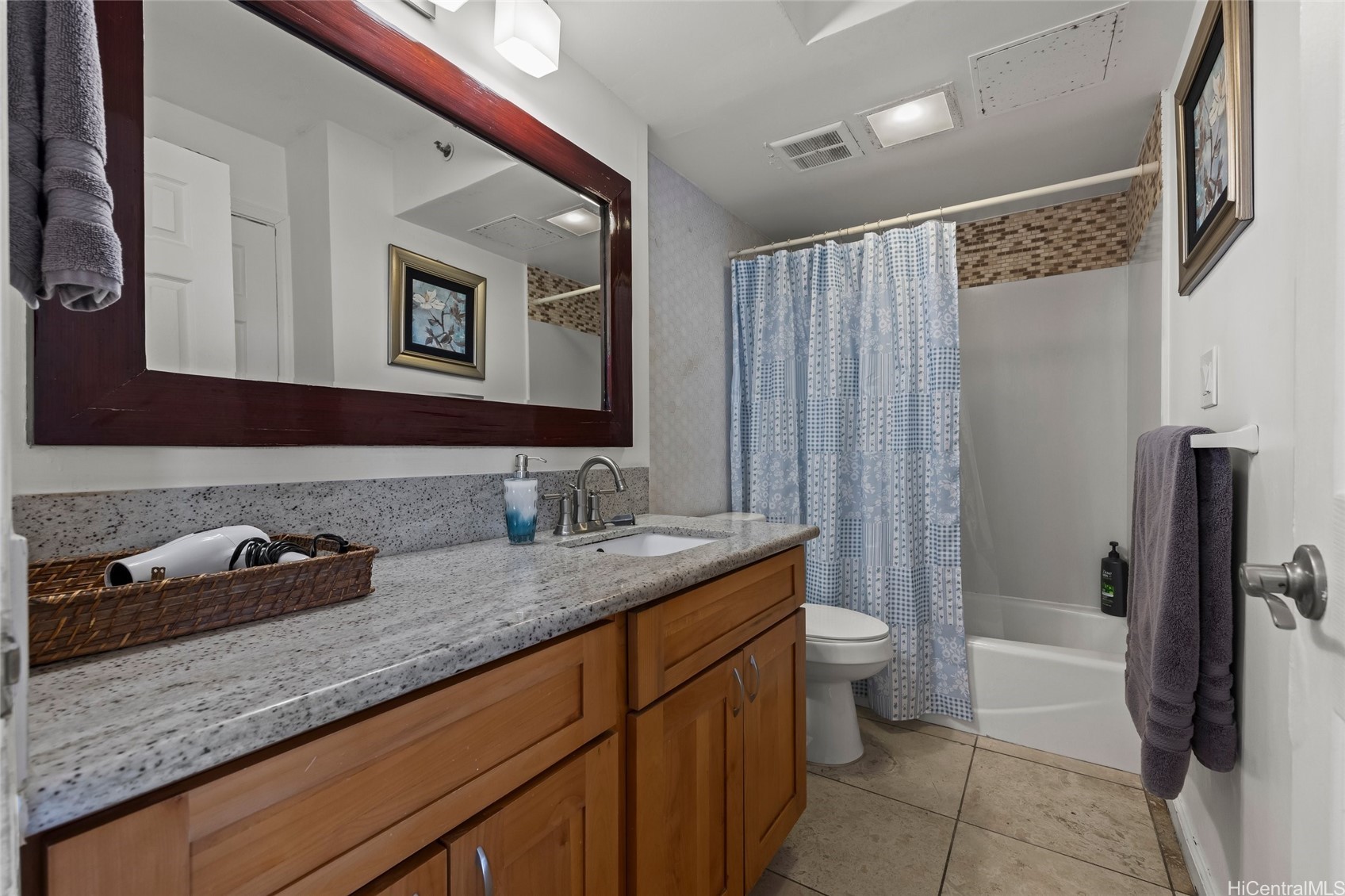 201 Ohua Avenue I-3204