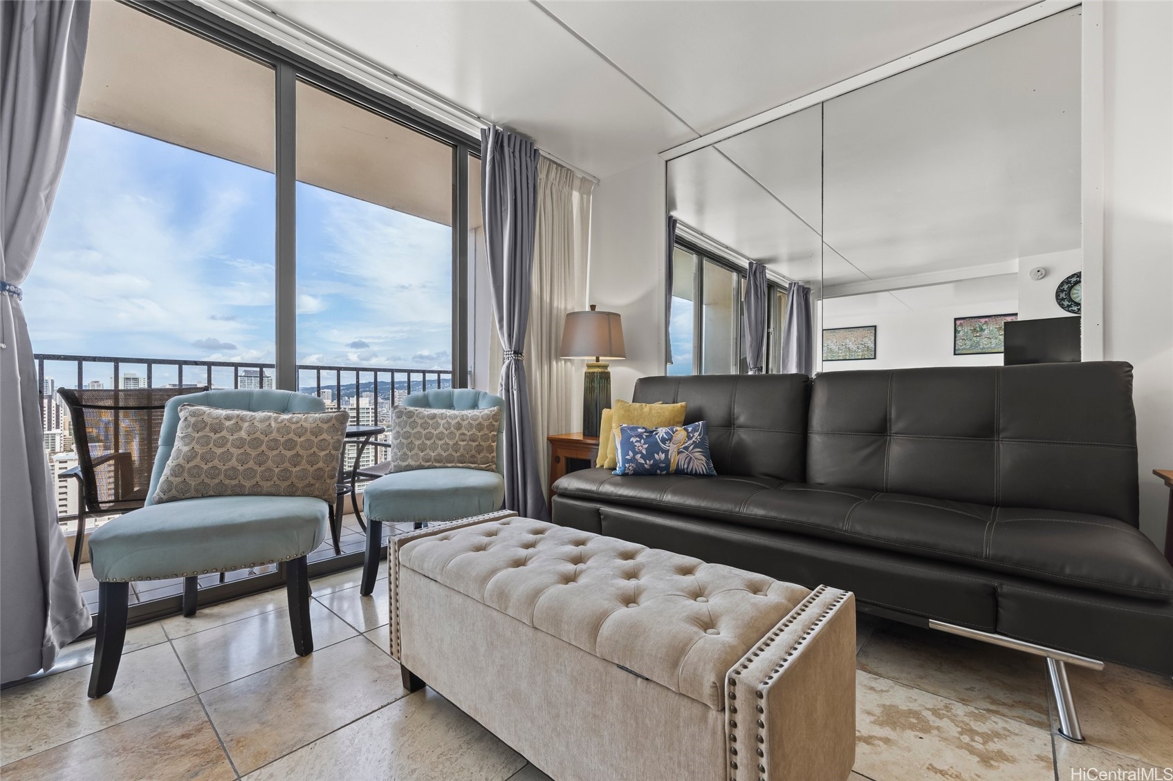 201 Ohua Avenue I-3204