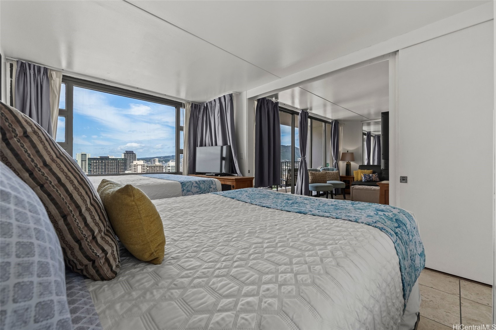 201 Ohua Avenue I-3204