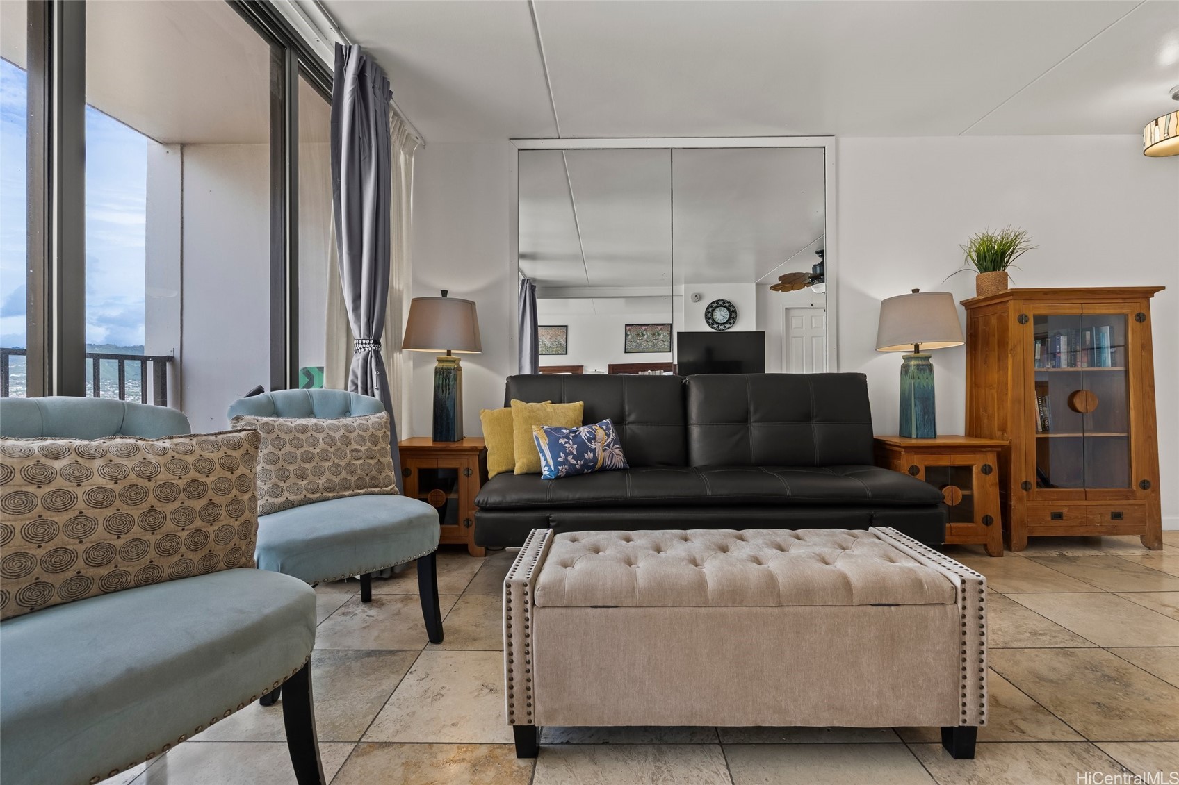 201 Ohua Avenue I-3204