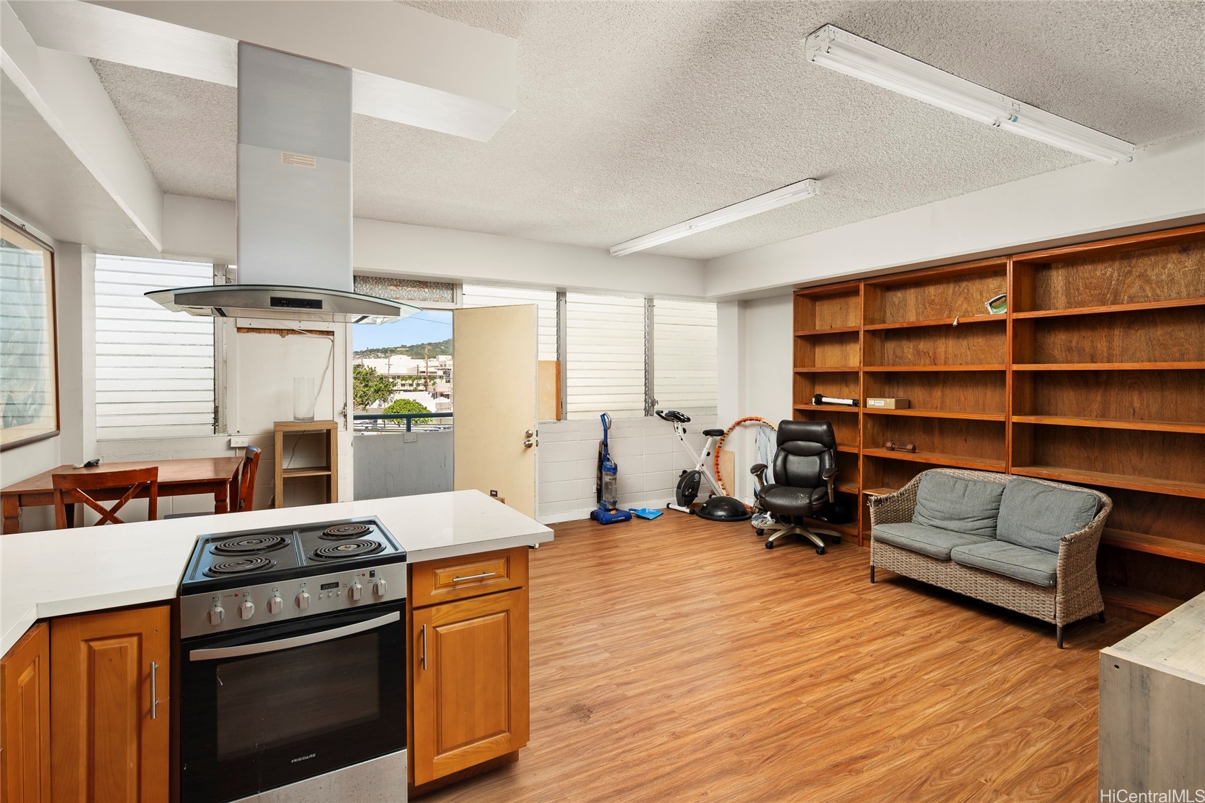 931 University Avenue 308