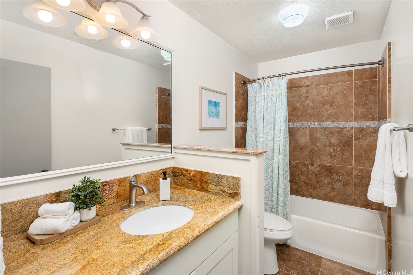 1020 Aoloa Place 307B