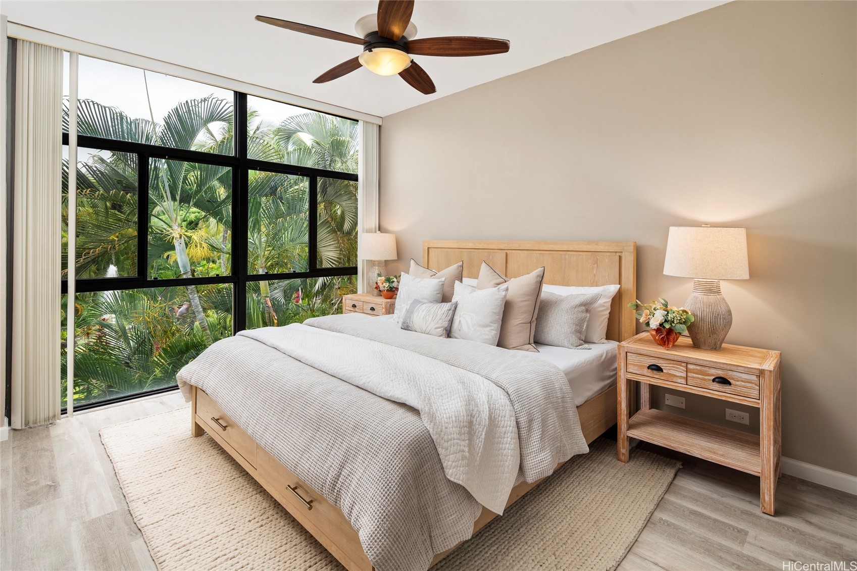 1020 Aoloa Place 307B