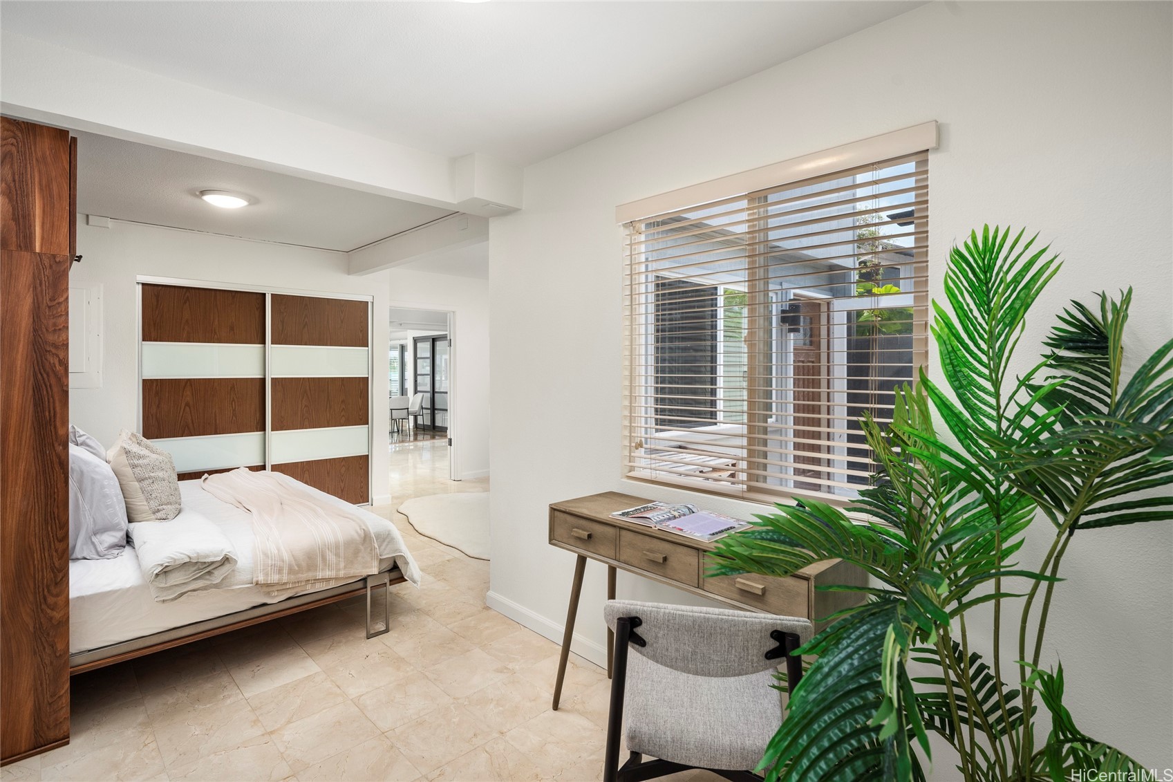 419 Koko Isle Circle 9909