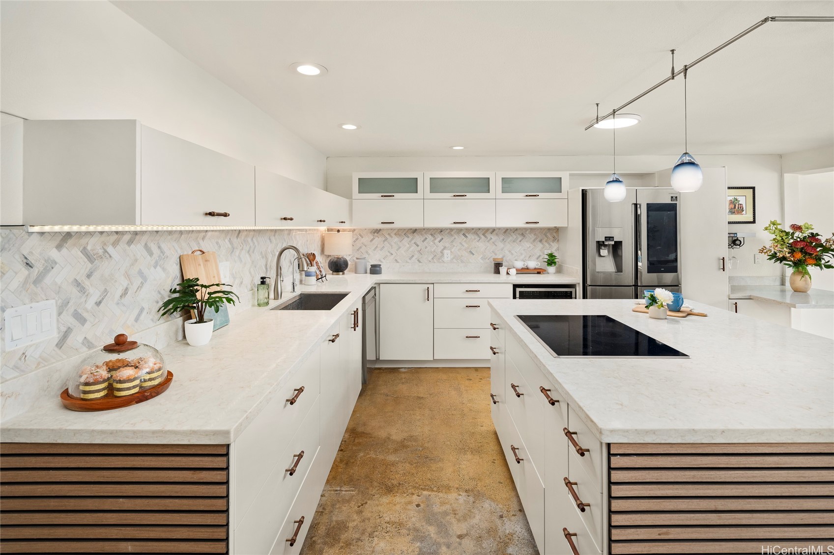 419 Koko Isle Circle 9909