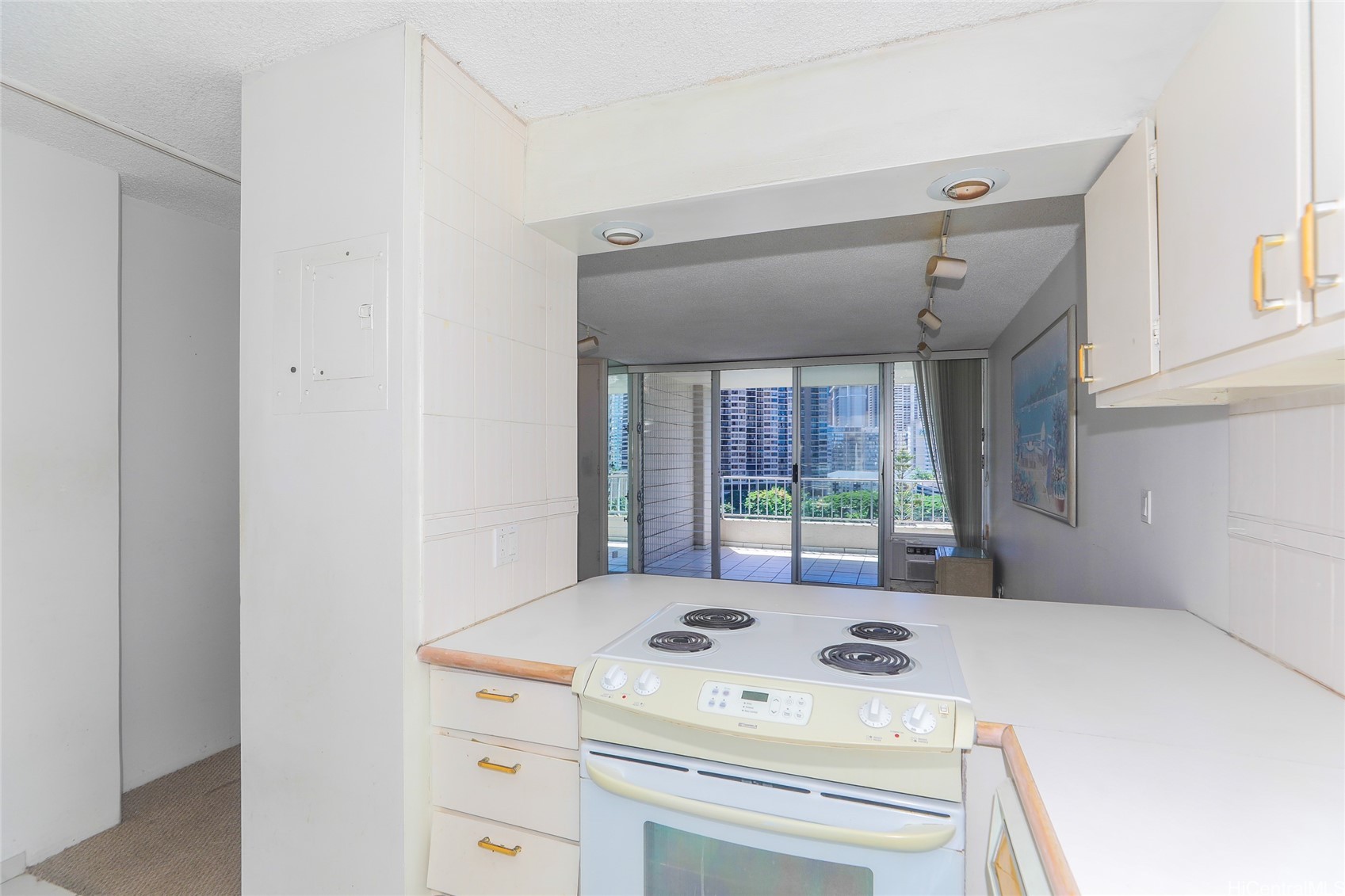1848 Kahakai Drive 1004