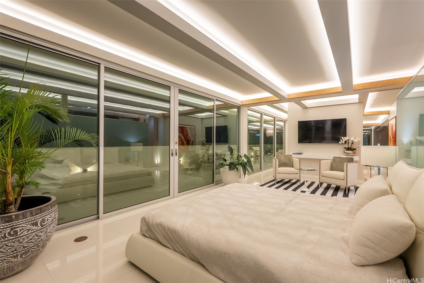 2533 Ala Wai Boulevard PH