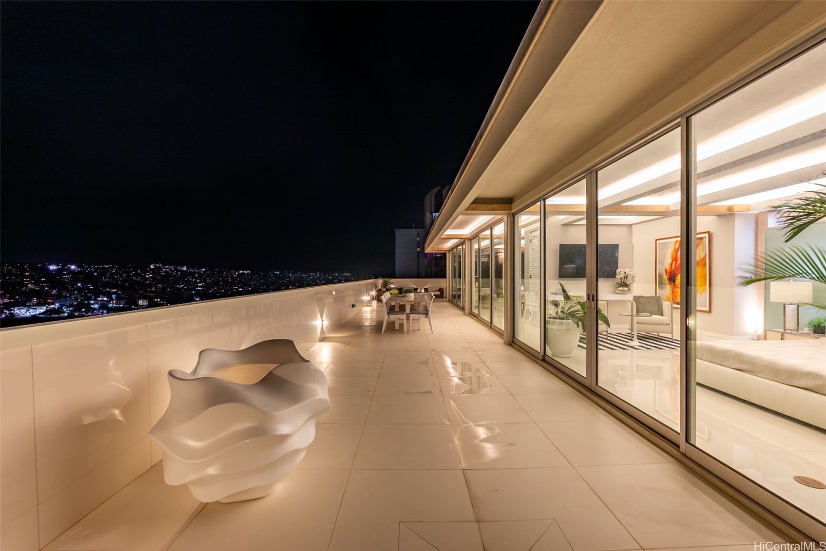 2533 Ala Wai Boulevard PH