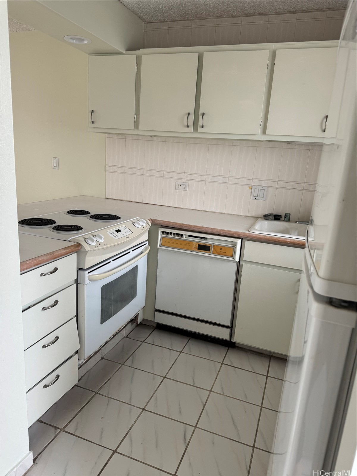 1848 Kahakai Drive 1004