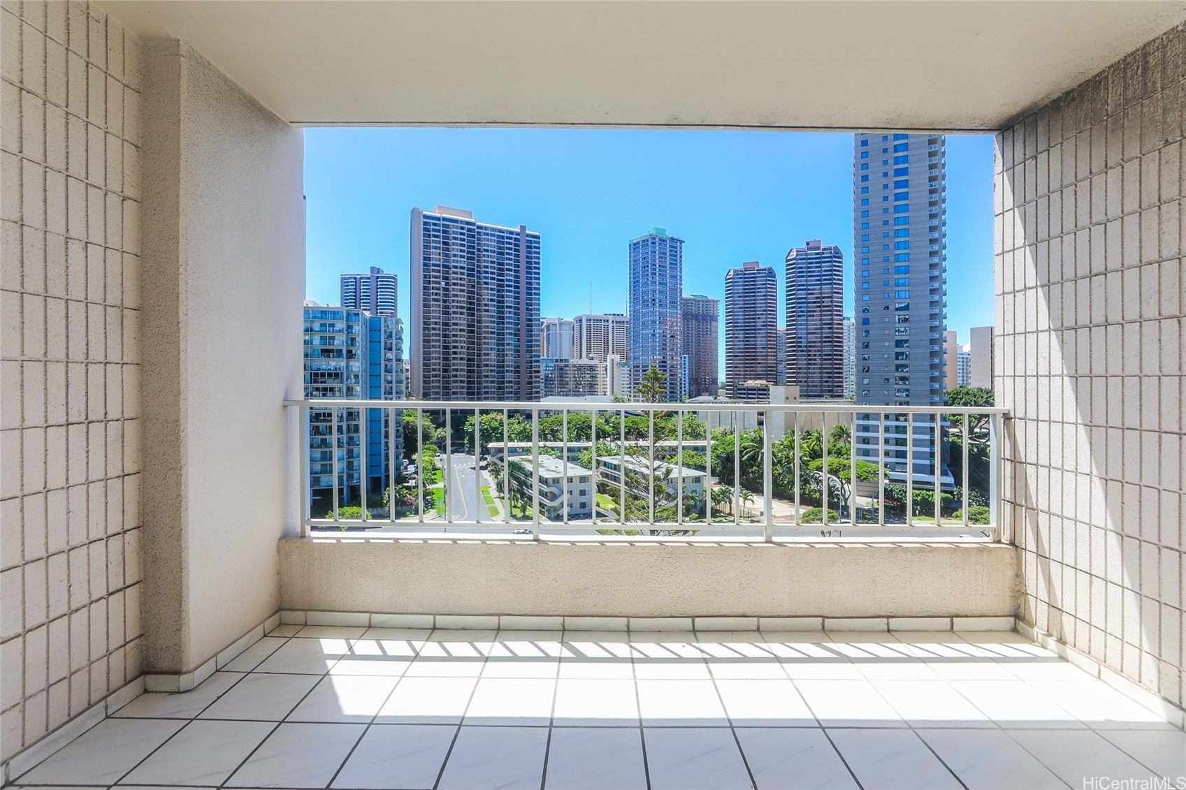 1848 Kahakai Drive 1004