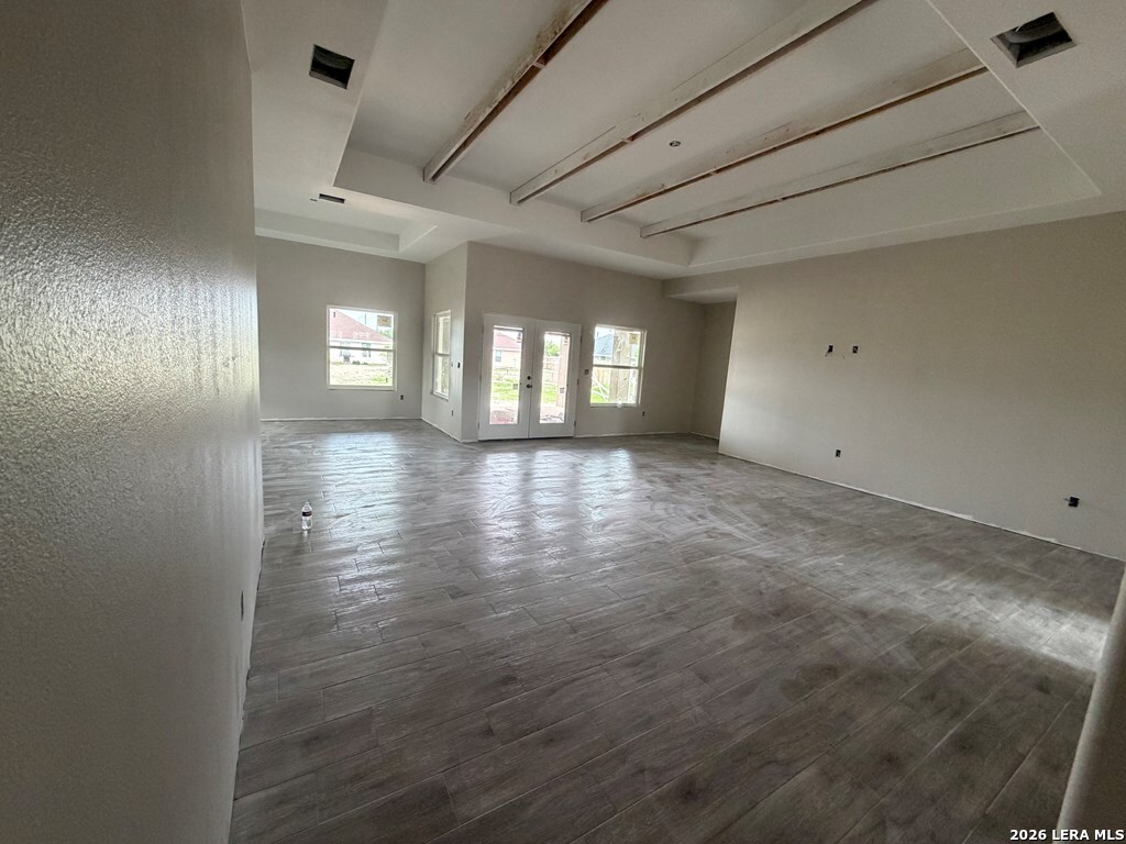 221 VIOLETA DR