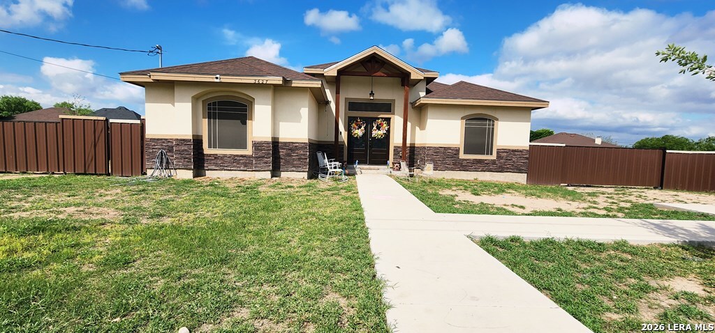 3627 Reindeer Dr.