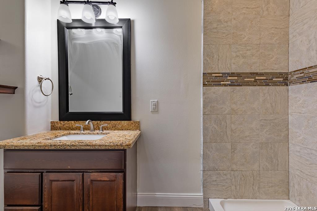 945 Vista Hermosa Drive