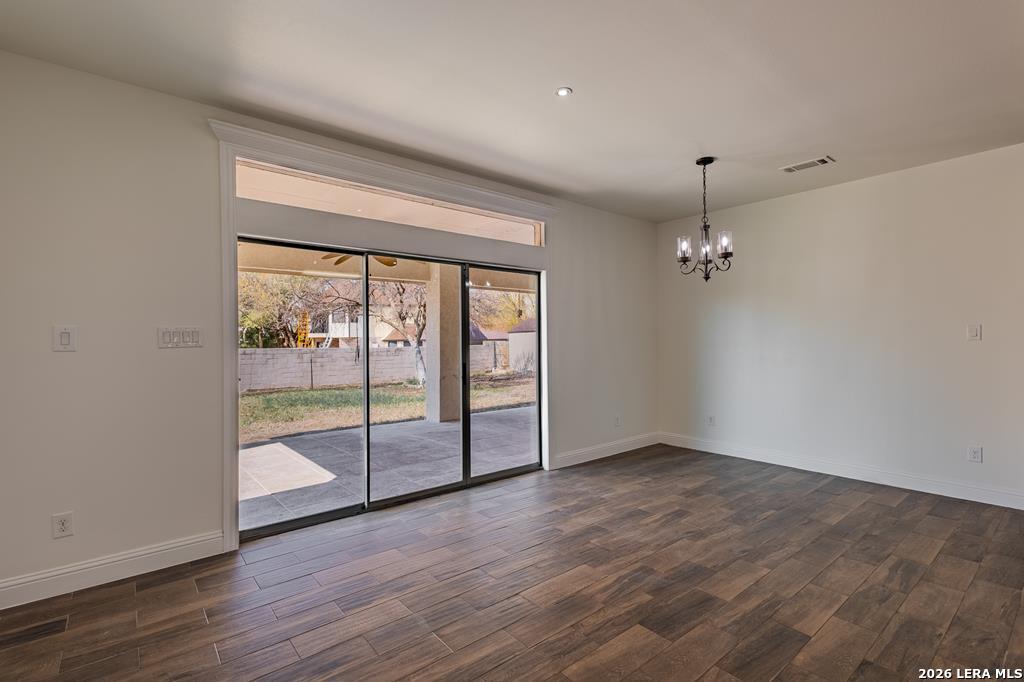 945 Vista Hermosa Drive