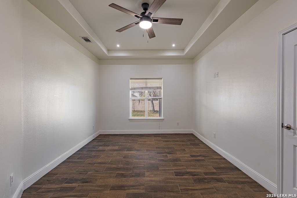 945 Vista Hermosa Drive