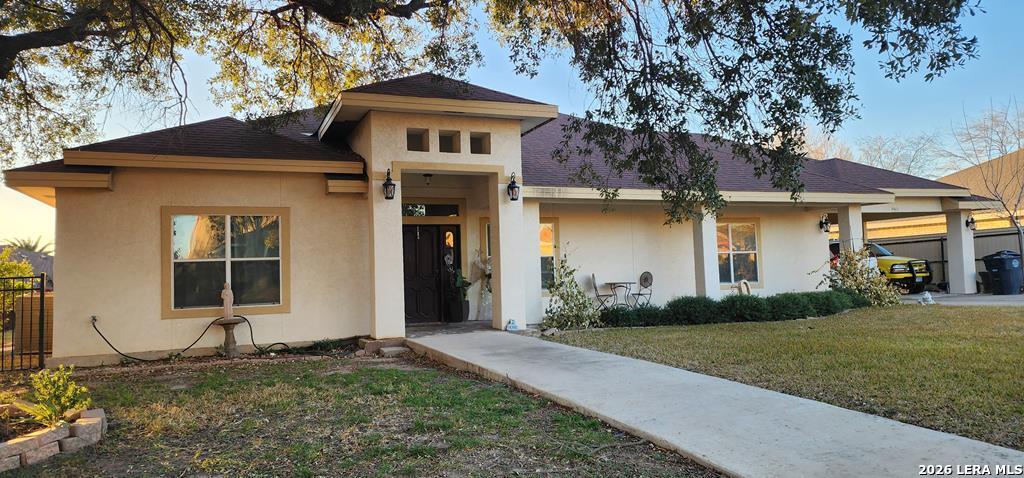 945 Vista Hermosa Drive