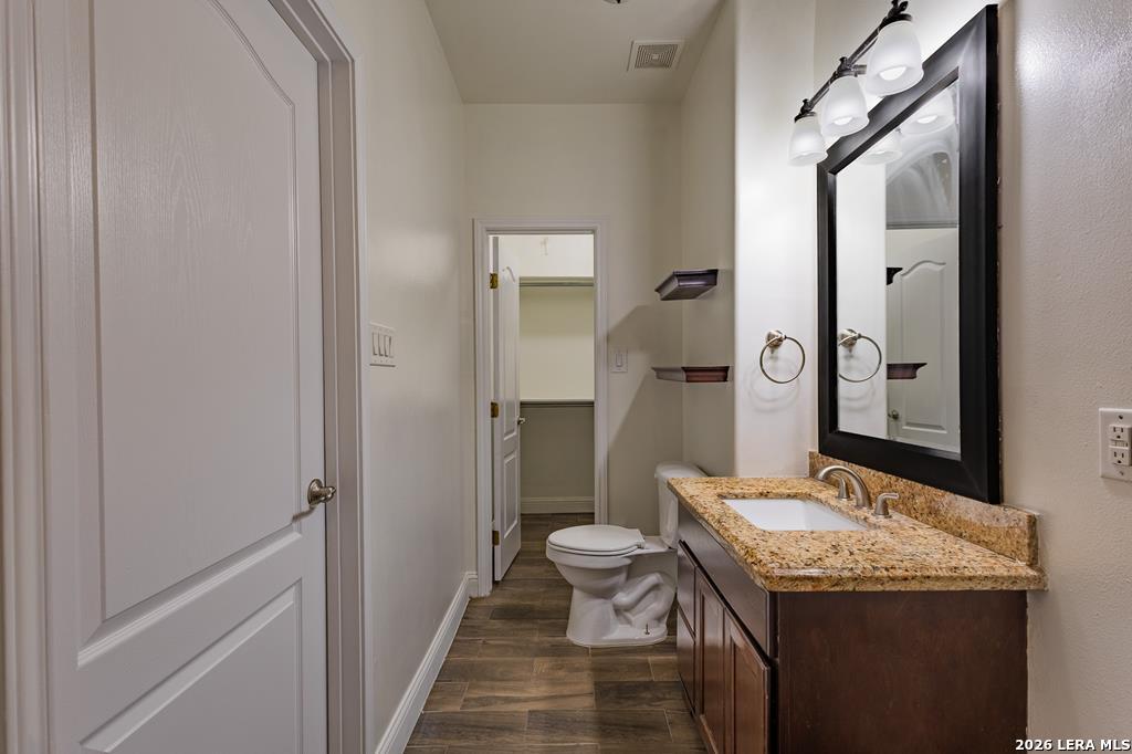 945 Vista Hermosa Drive