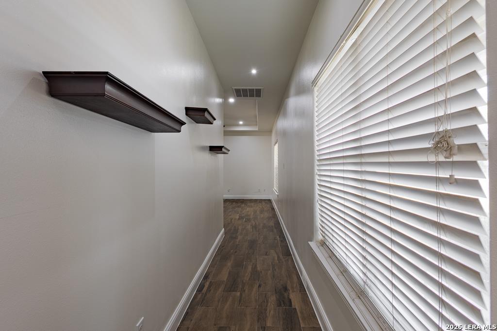 945 Vista Hermosa Drive