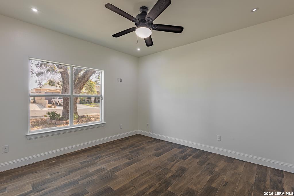 945 Vista Hermosa Drive