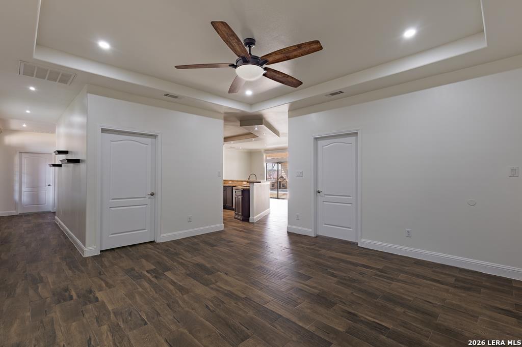 945 Vista Hermosa Drive
