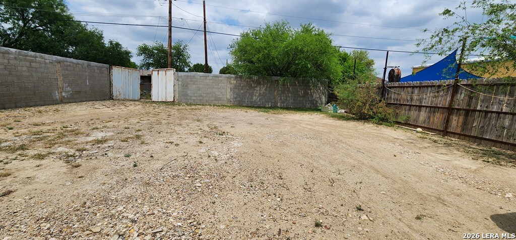 2335 El Indio Hwy