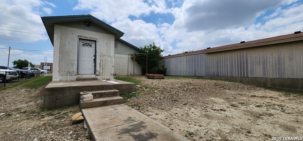 2335 El Indio Hwy