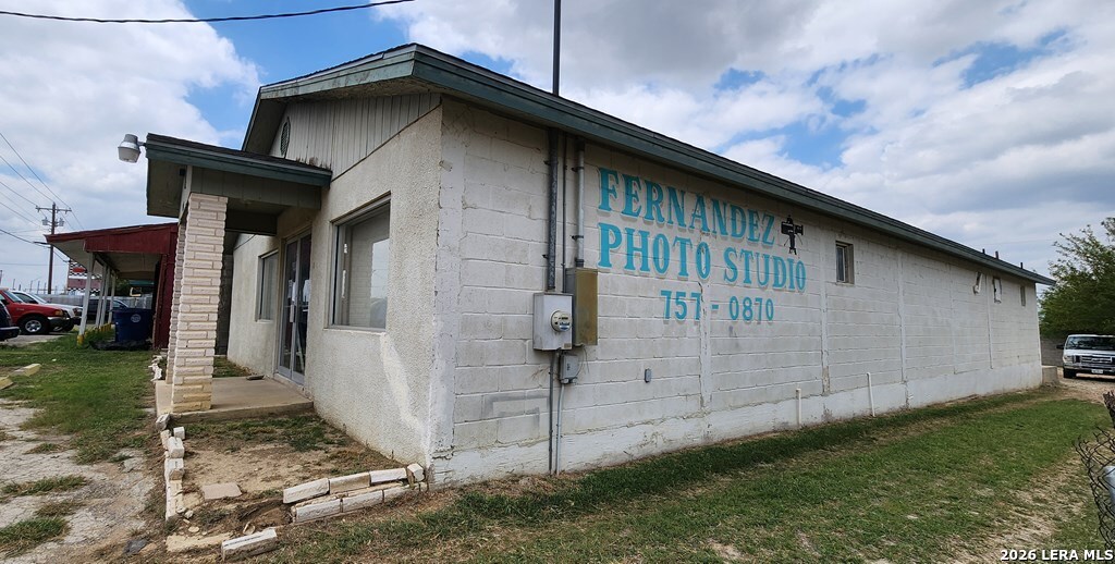 2335 El Indio Hwy