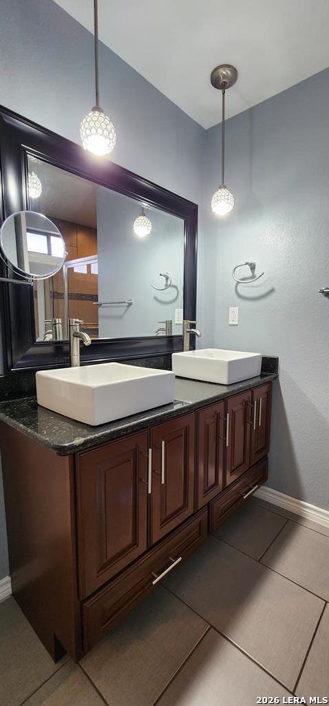 2194 La Jolla St.
