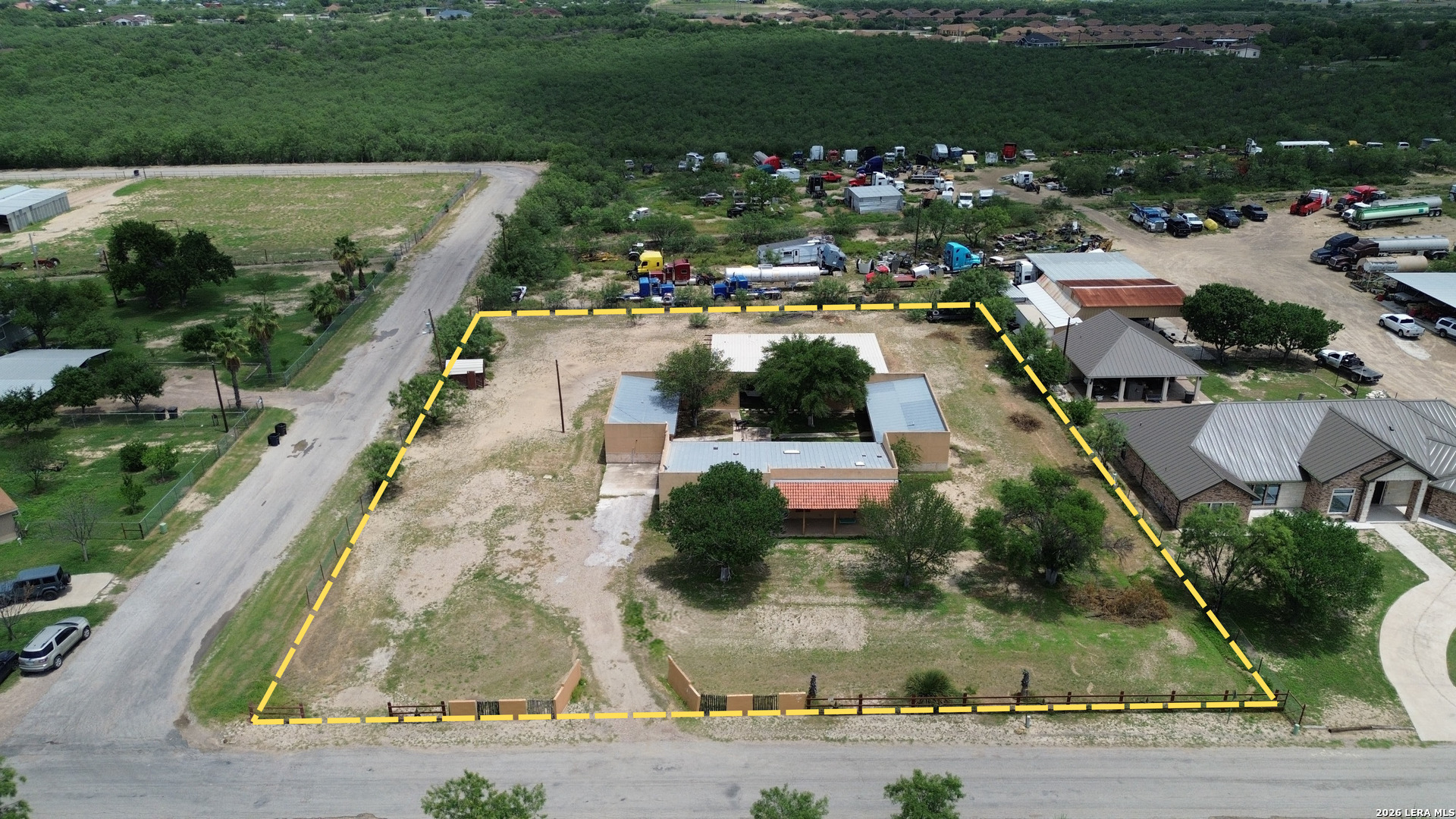 418 County Road 227