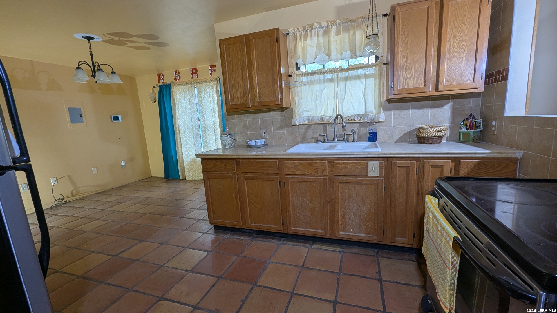 418 County Road 227