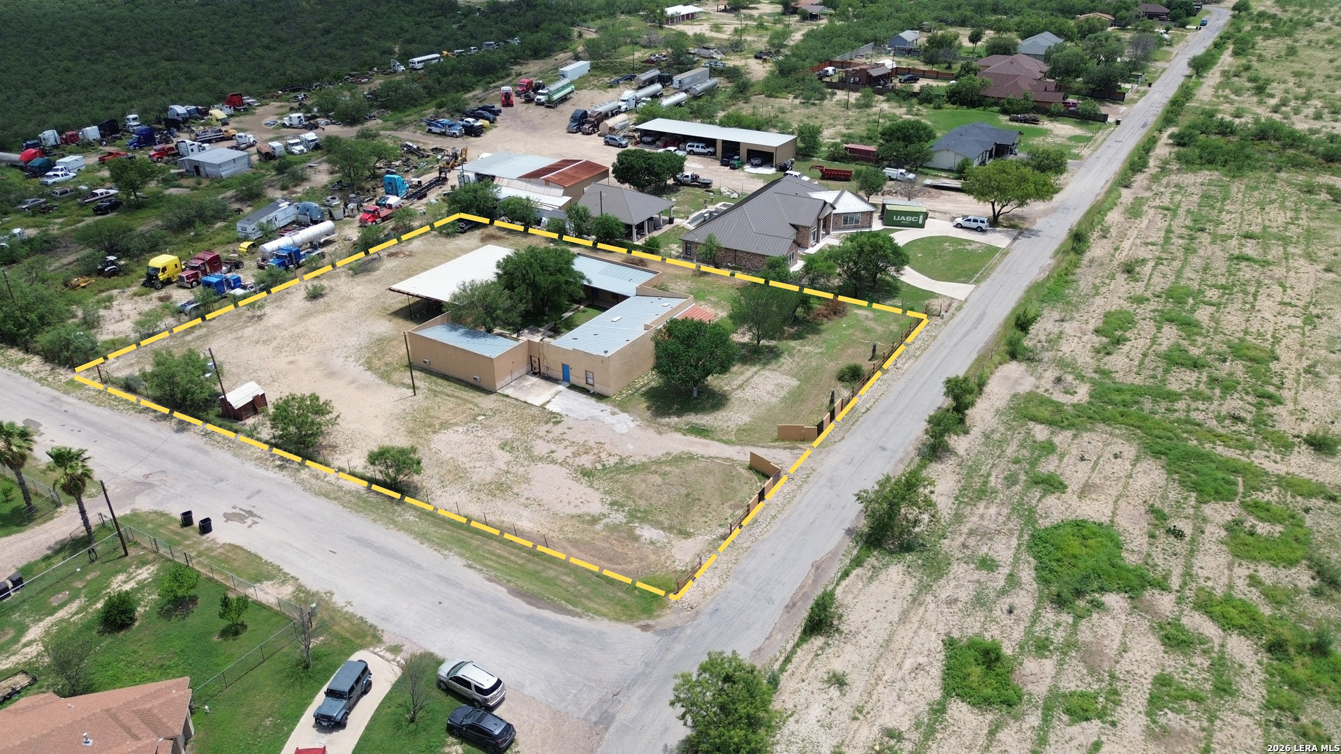 418 County Road 227