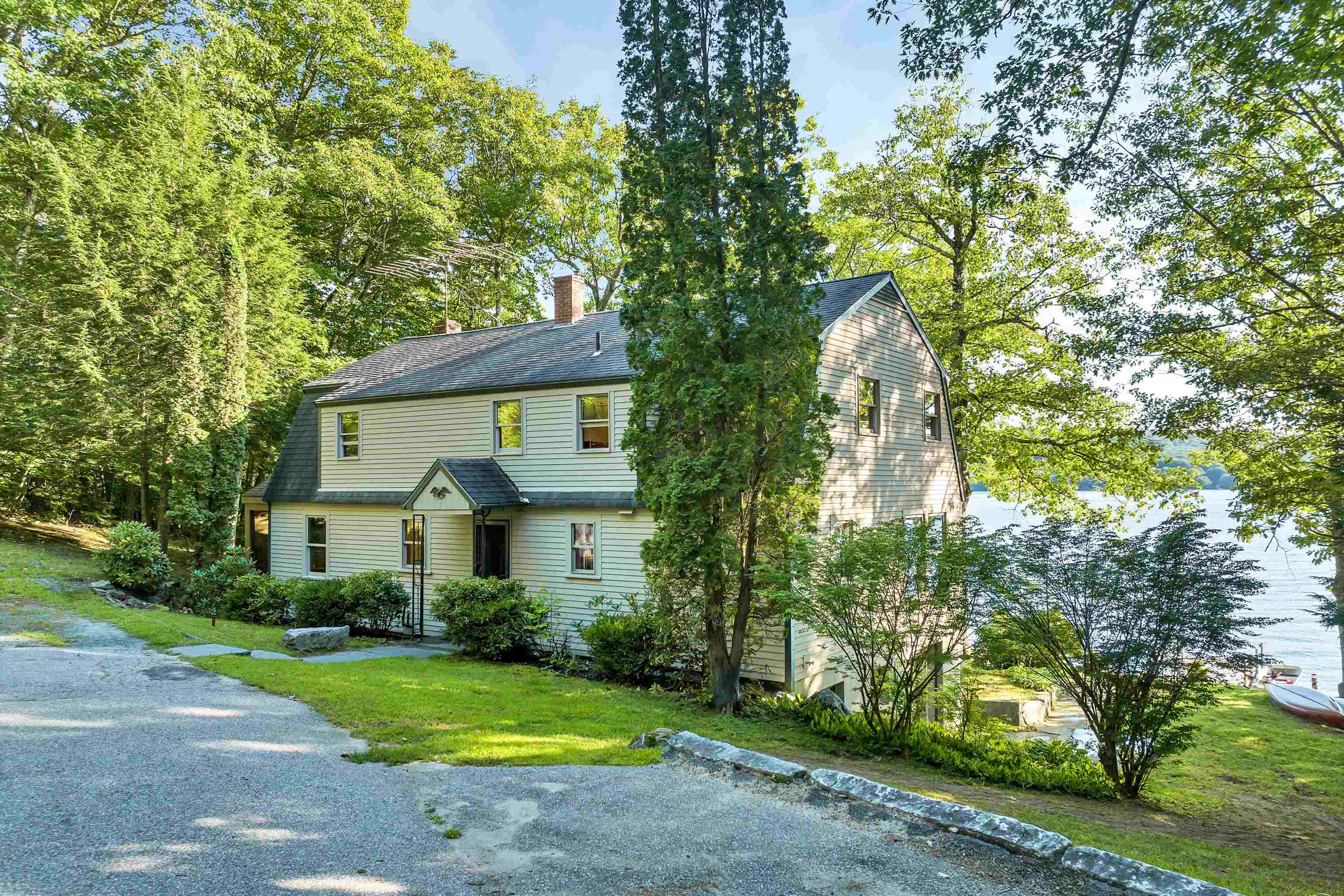 384 New Hampshire Route 113 Route