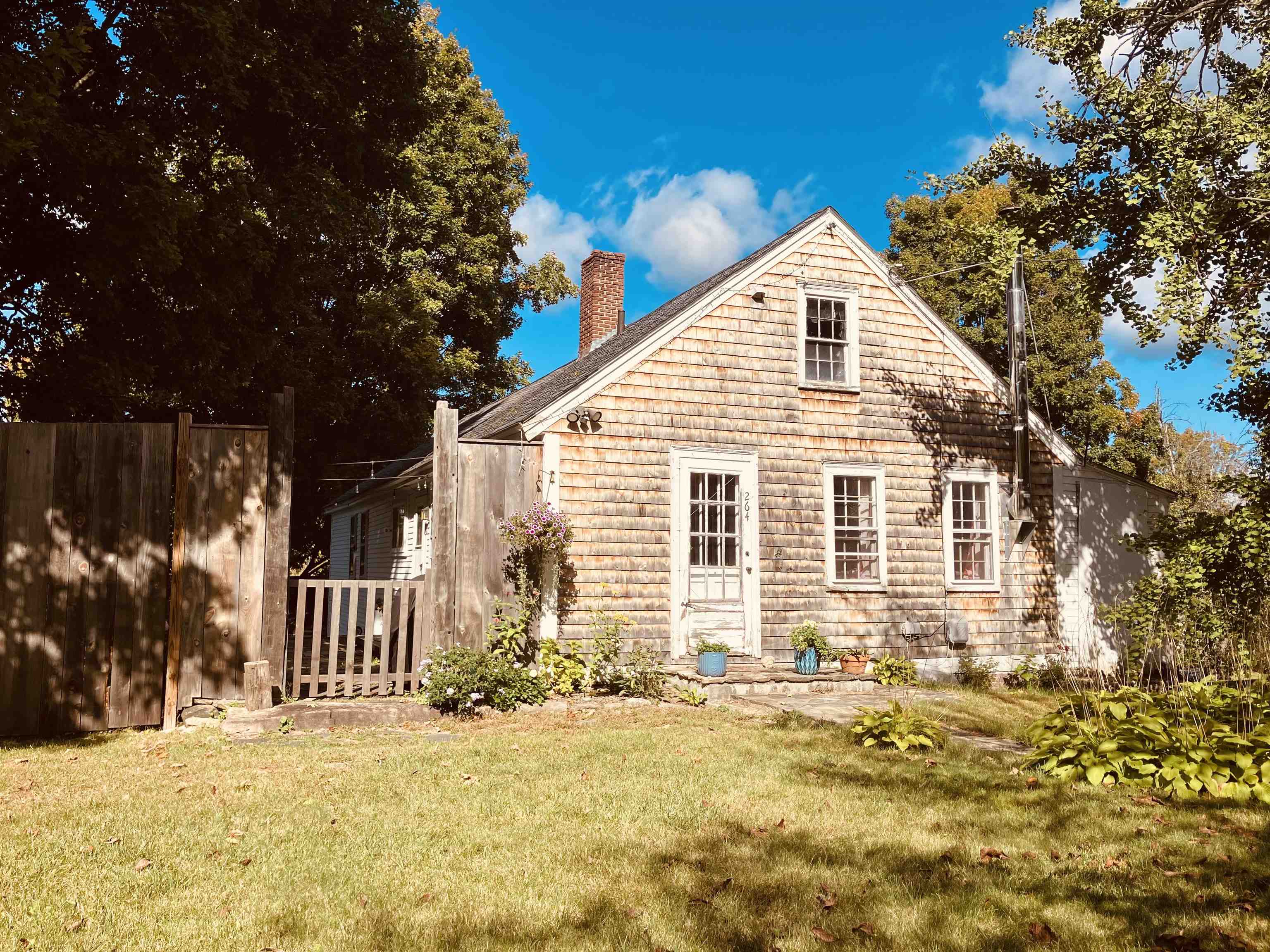264 Old Lake Shore Road