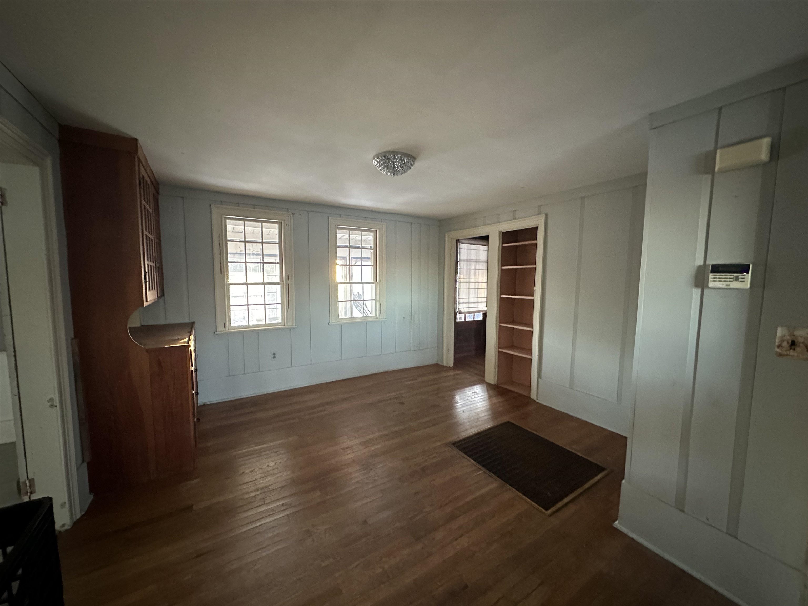 264 Old Lake Shore Road