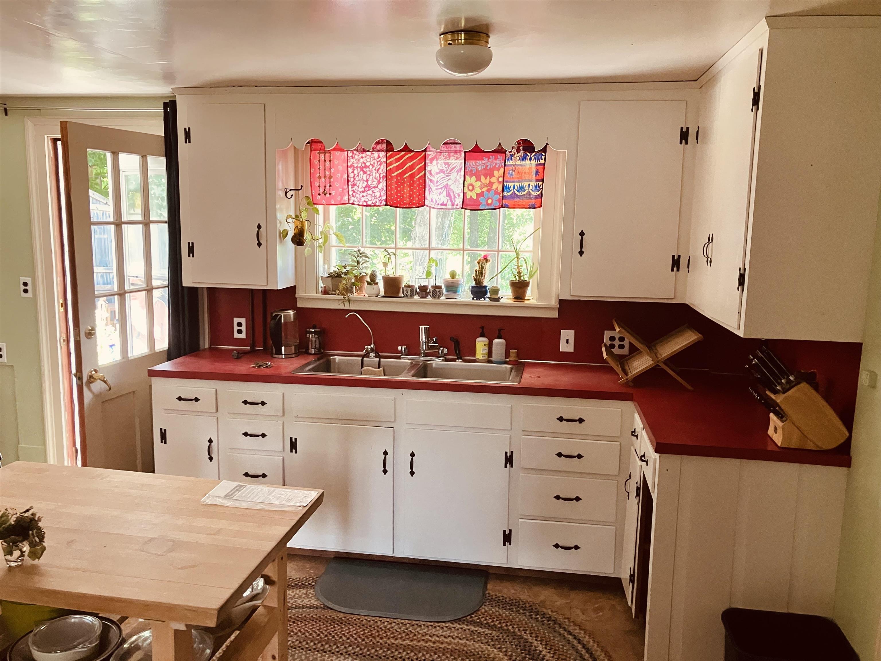 264 Old Lake Shore Road