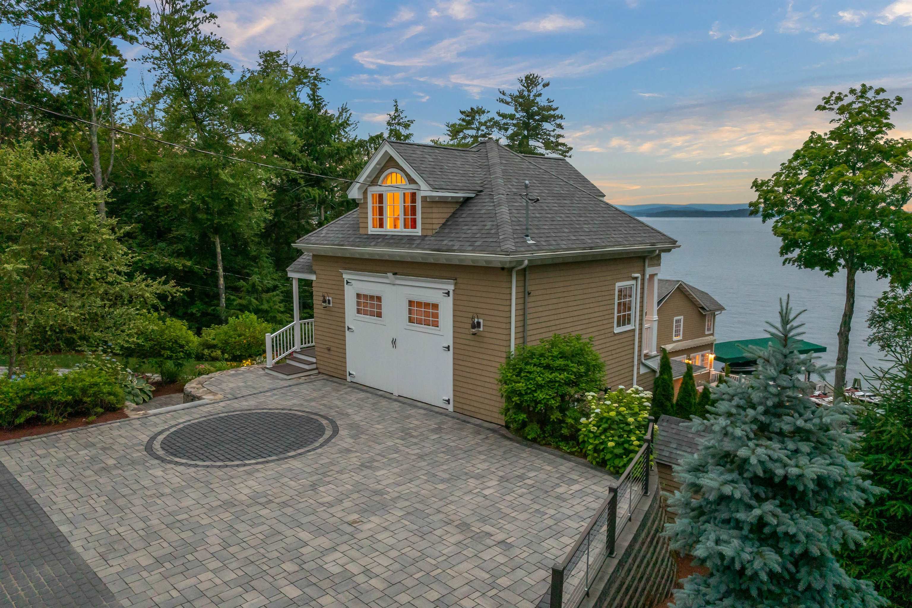 106 Varney Point Road Left